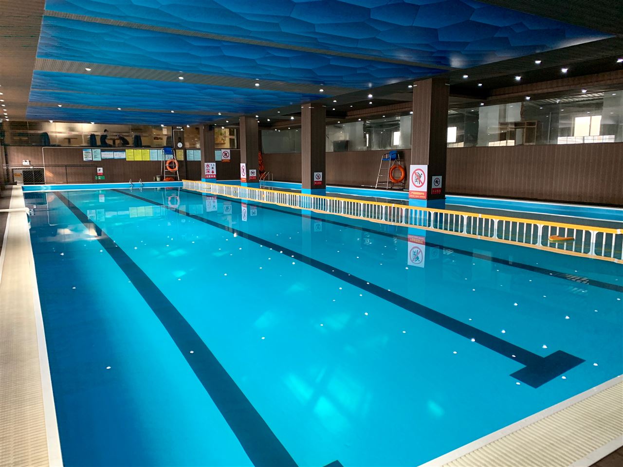 “智慧衛監(jiān)”綜合監管泳池(chi)項目